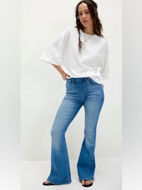 Free People CRVY High-Rise Flared Women Jeans